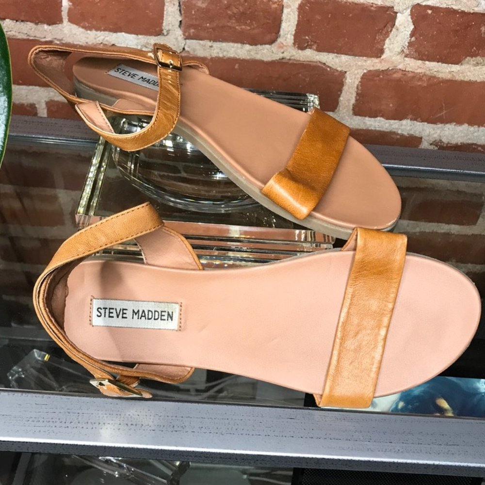 STEVE MADDEN SANDLES LEATHER TAN